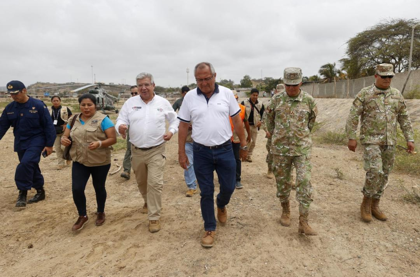  Perú enfrenta crisis: oleaje anormal activa operativos de rescate.