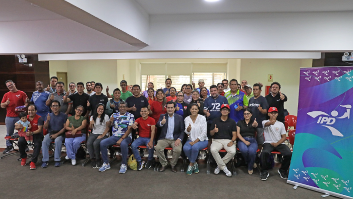  Ipd capacita a entrenadores de la Academia verano 2025