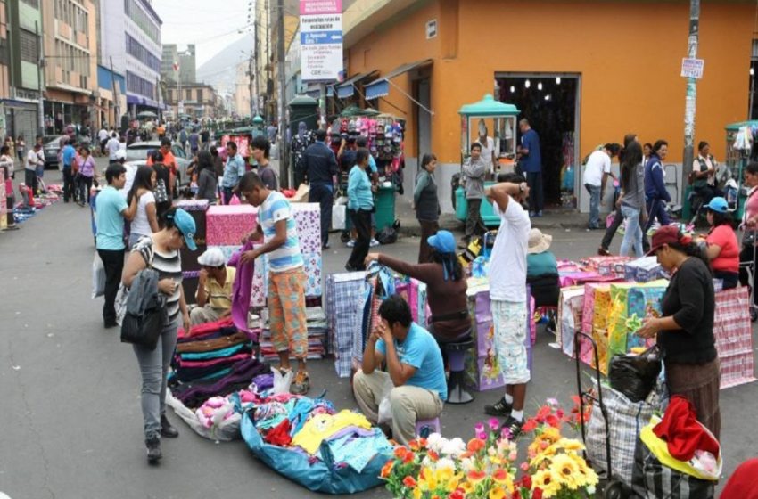  Perú registra 12.4 millones de trabajadores informales y crea comité