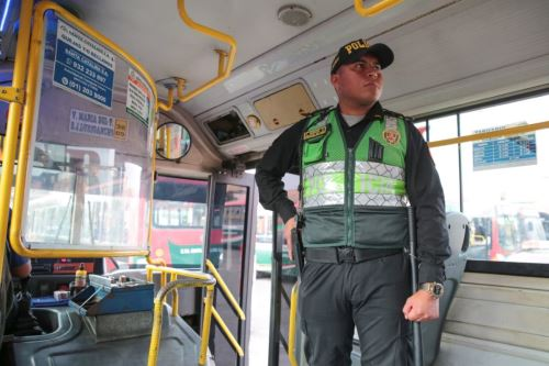  Perú activará botón de emergencia antiextorsión en transporte público