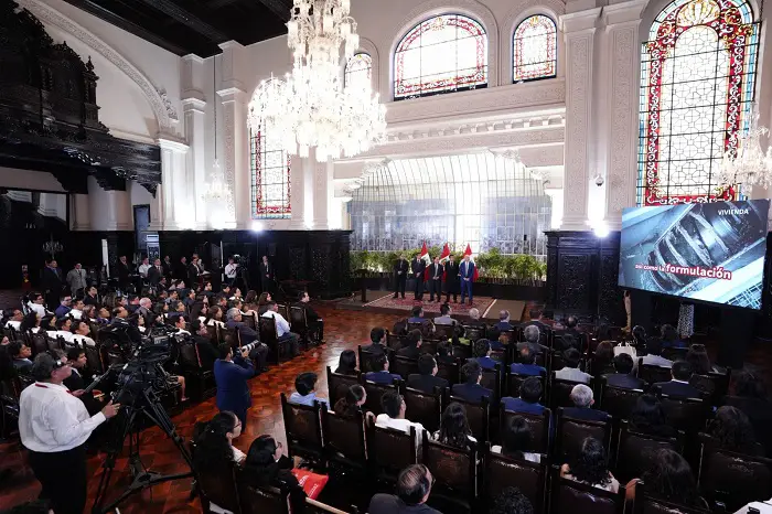  Perú recibe préstamo de USD 200 millones del Banco Mundial